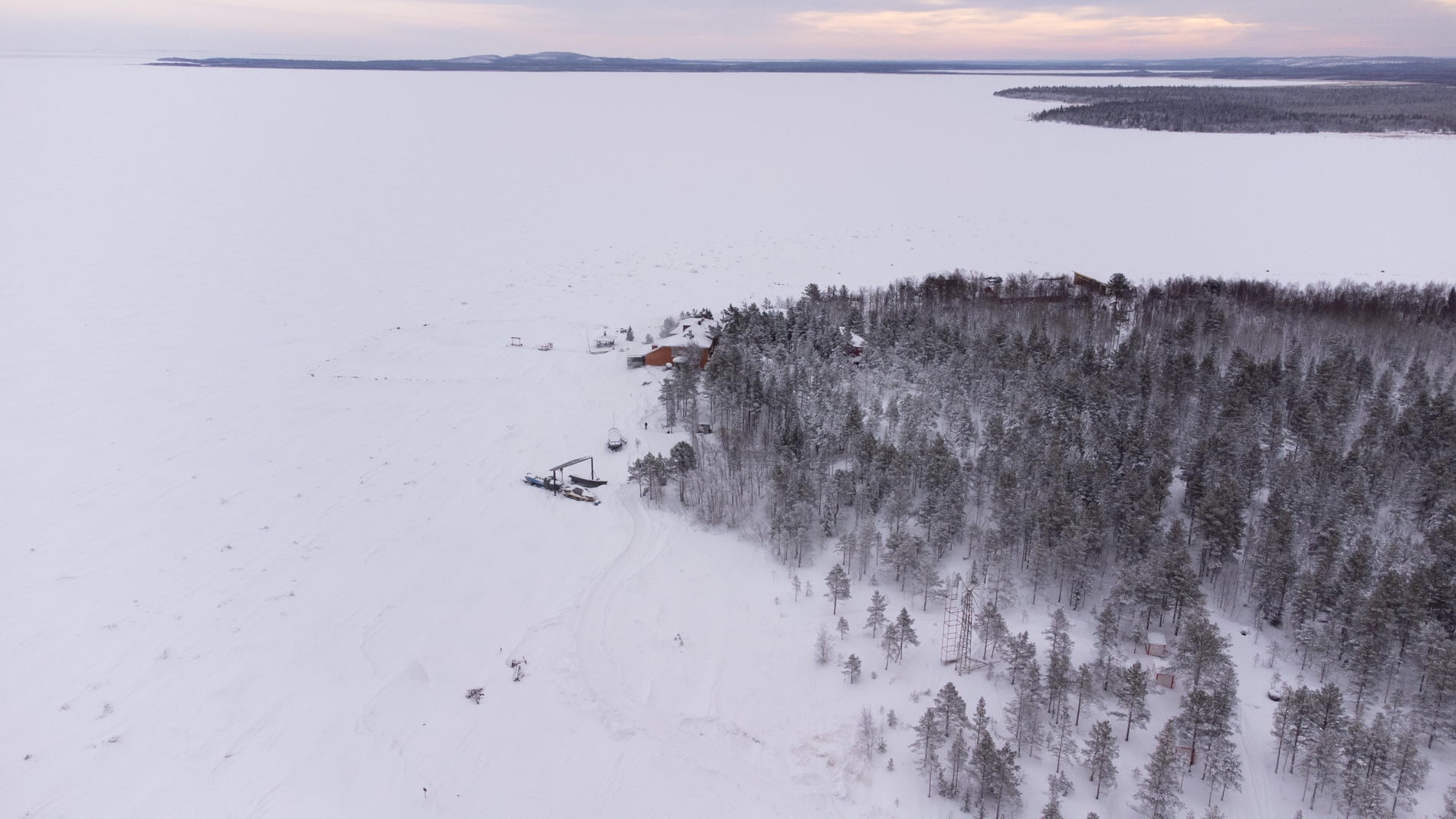 Прогулка по живописному берегу Белого моря